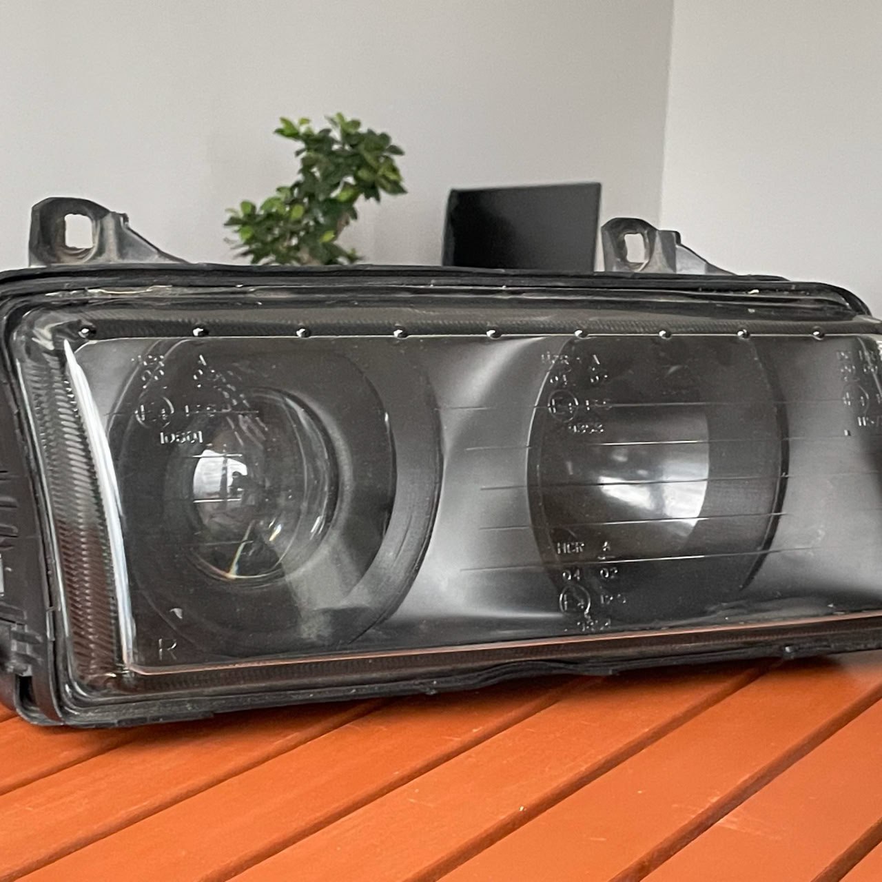 Адаптеры для установки ксенона HID в фары BMW E36 (H1)