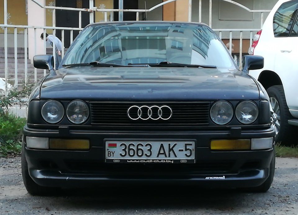 Элементы передней оптики Votex-style с двойными круглыми фарами для Audi 80 / 90 B3 B4