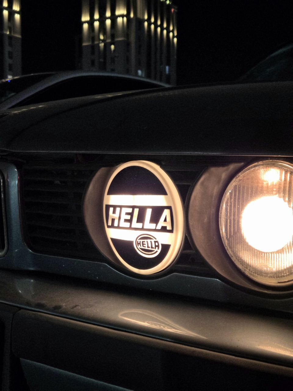 Крышки фар Hella для BMW E30 / E34 / E28 / E32 — 3D-печать, освещение, ракурс 5 из 5