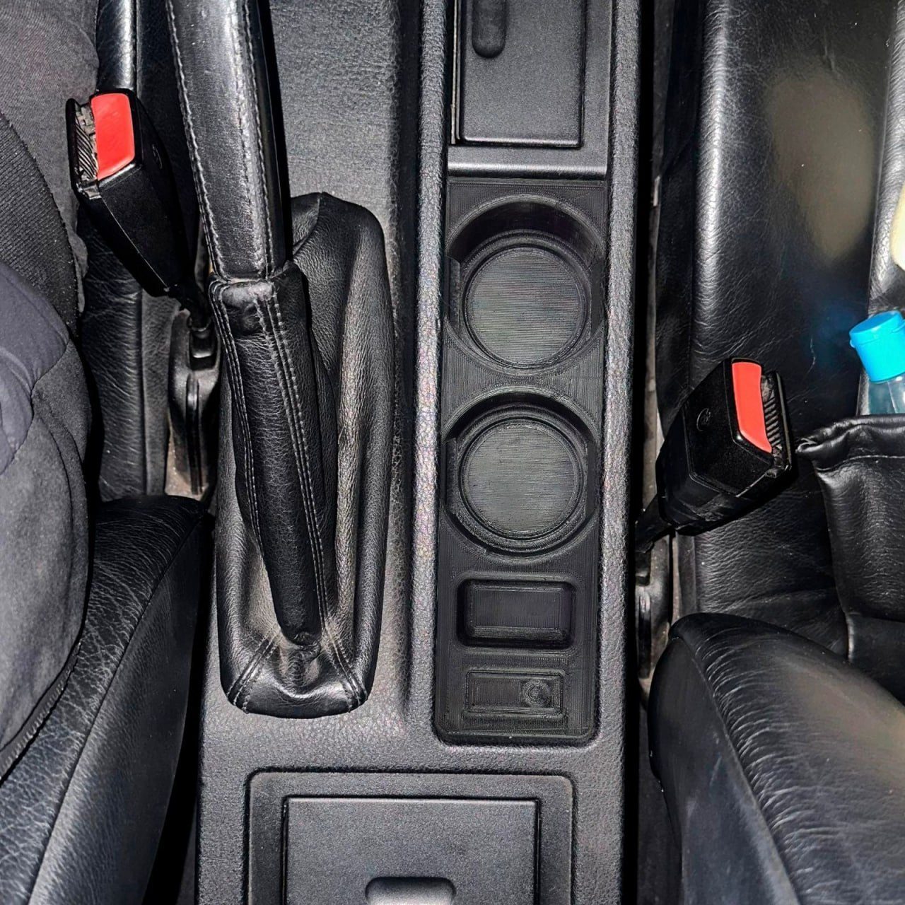 Подстаканник для центральной консоли BMW E36