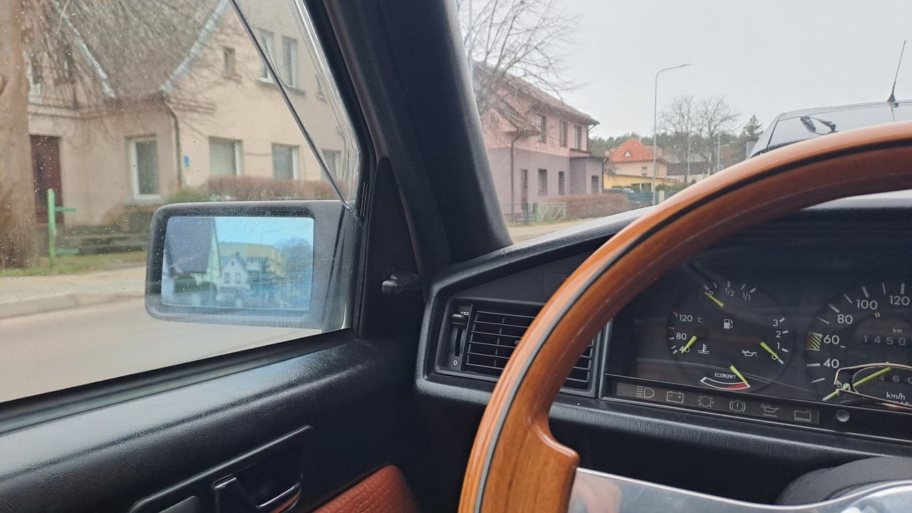 Ручка регулировки бокового зеркала для Mercedes-Benz 190 (W201) — 3D-печать, салон, ракурс 2 из 3