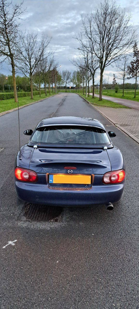 Спойлер для жесткой крыши Mazda MX-5 Miata NA / NB / NBFL