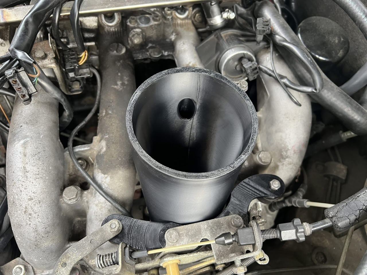 Впускной переходник под EFI для Mercedes-Benz W201 / W124 (M102) — 3D-печать, двигатель, ракурс 2 из 3