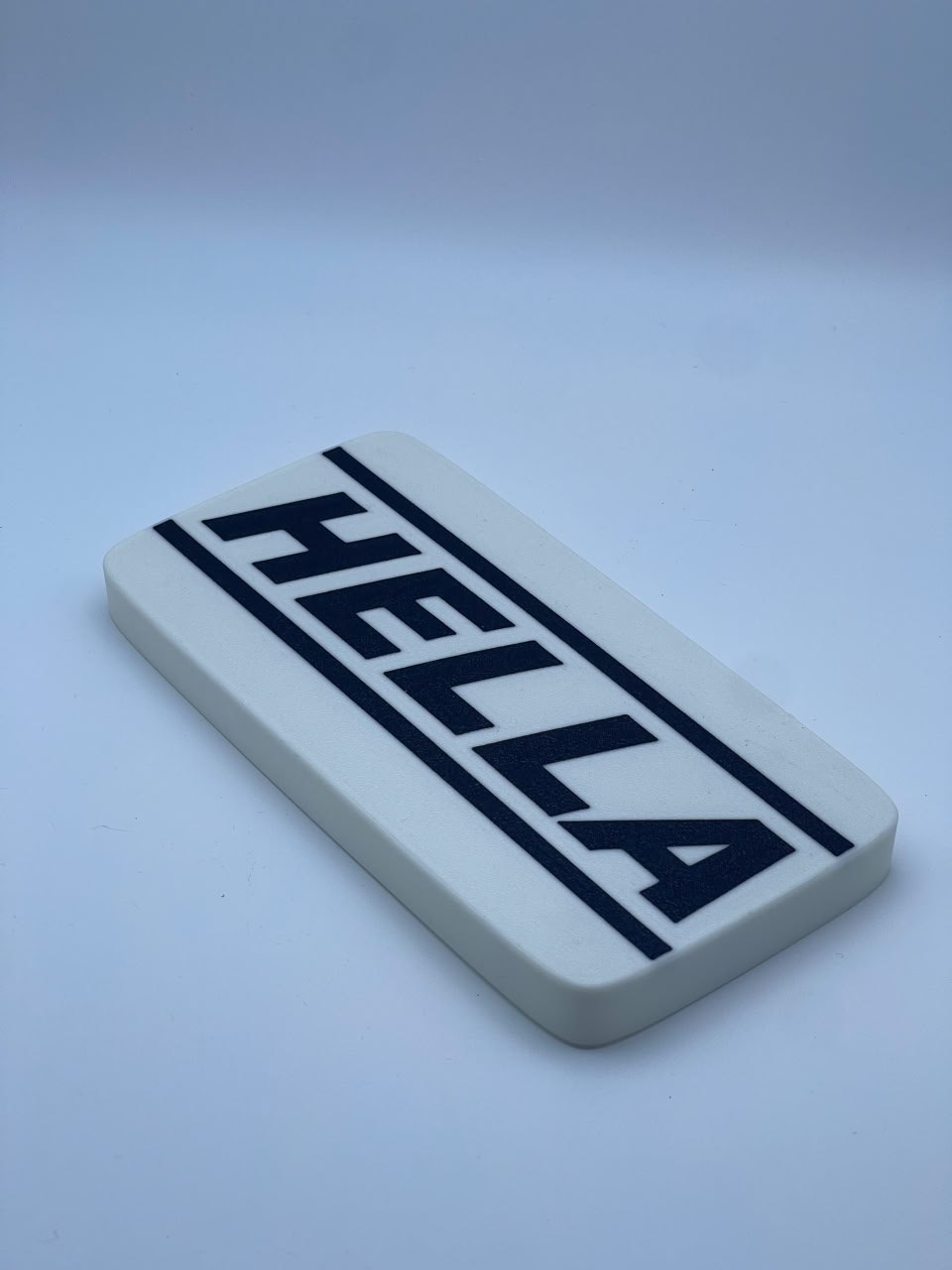Защитная крышка Hella на туманки — 3D-печать, освещение, ракурс 4 из 4